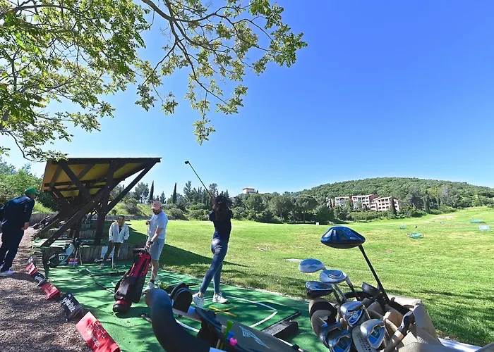 Apartment L'esquinade - P3 115 By Interhome *