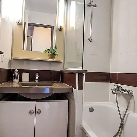 L'esquinade - P3 115 By Interhome