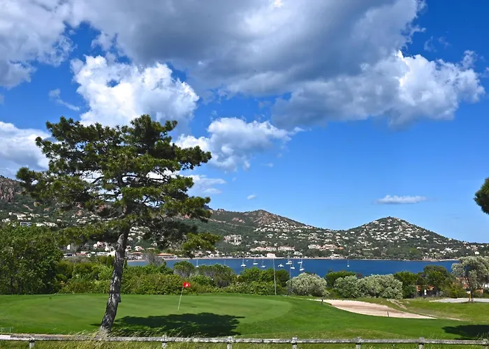 L'esquinade - P3 115 By Interhome